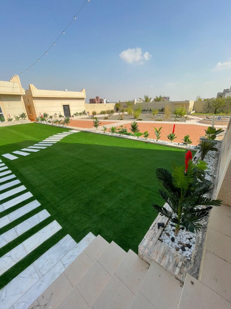عشب صناعي